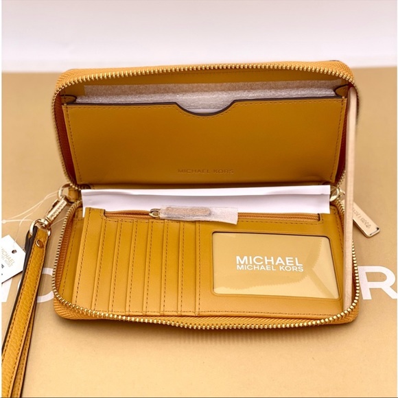 Michael Kors Jet Set Travel Phone Case Wristlet Wallet Marigold - Picture 6 of 12